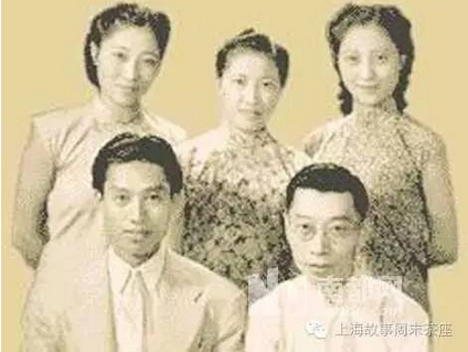 后排右一为成家榴,前排右一为傅雷
